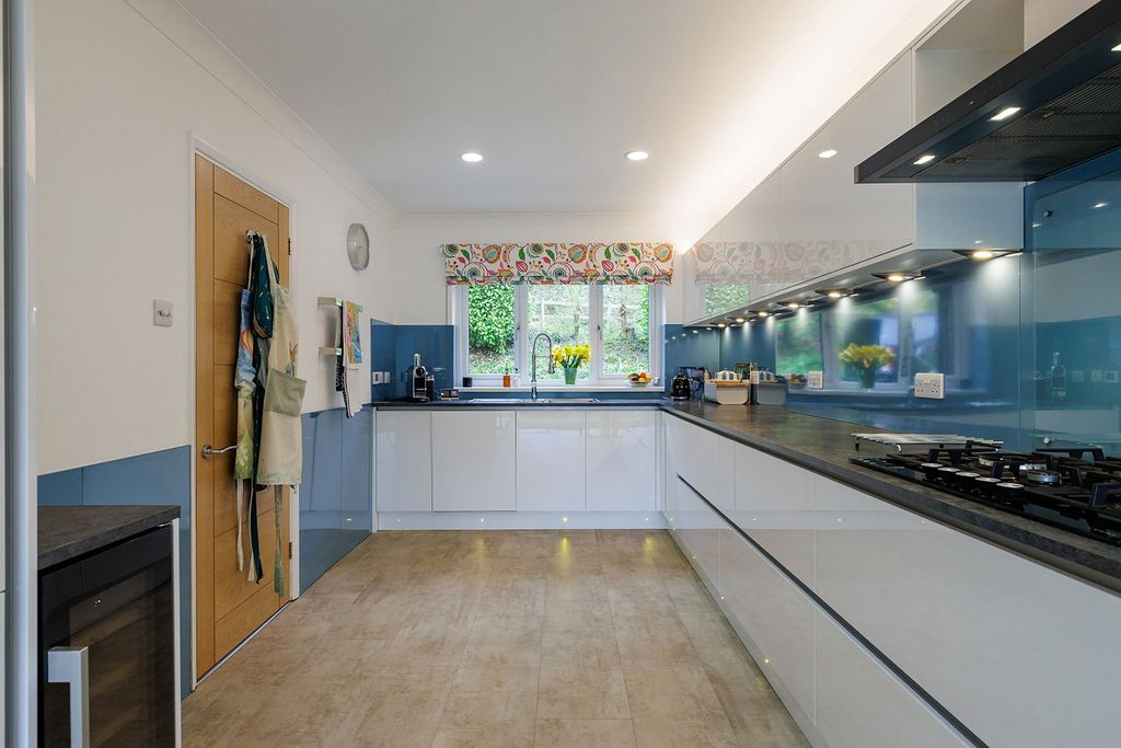 Additional image 7 of 5 bed detached house for saleWaterside Lane, Godalming, Surrey GU7