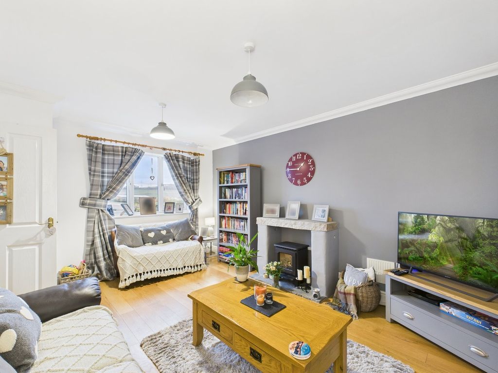 Property photo 3 of 26