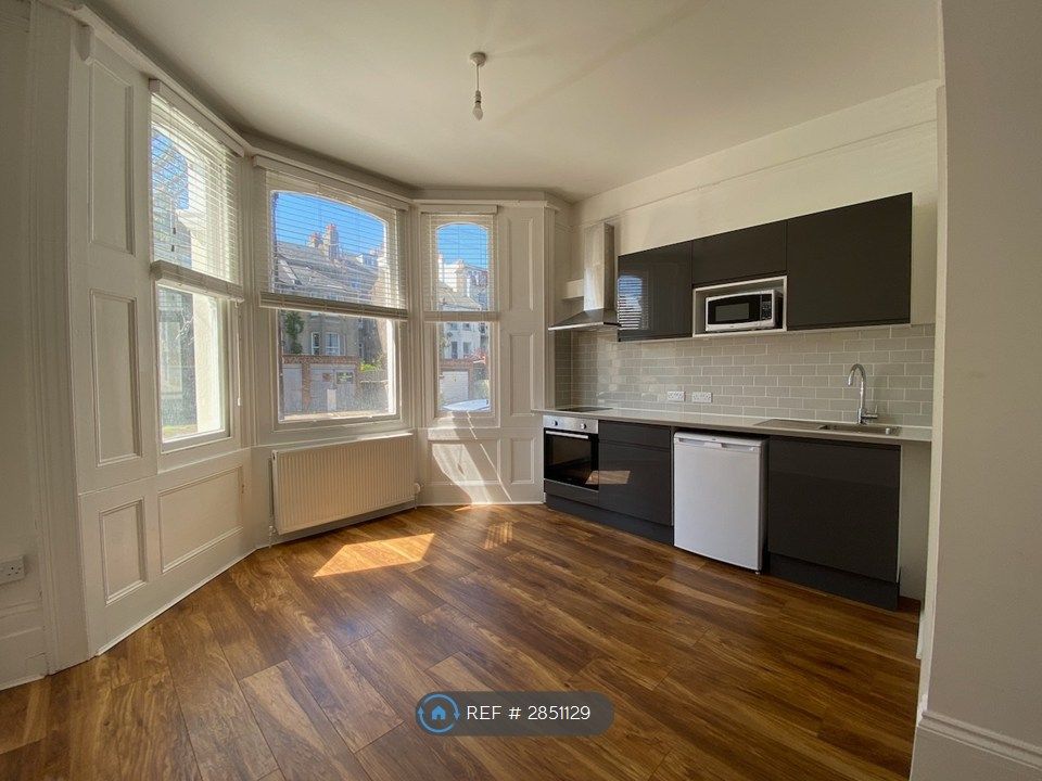 Property photo 3 of 4