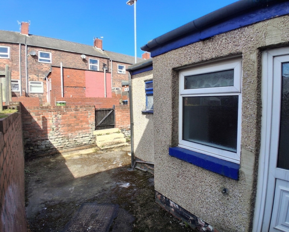 Property photo 3 of 14