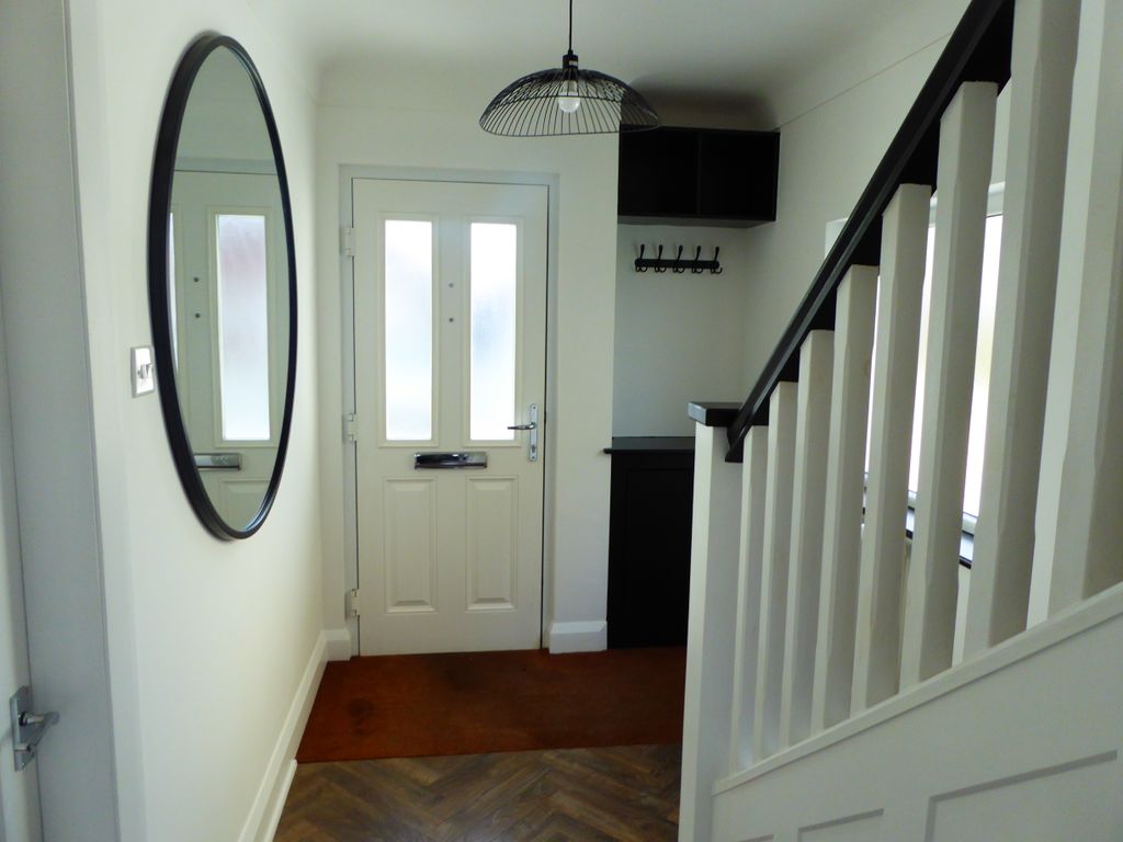 Property photo 2 of 12 Hallway