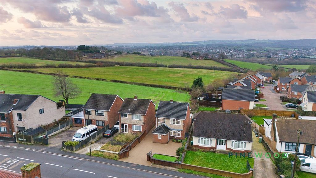 Property photo 2 of 33 Aerial