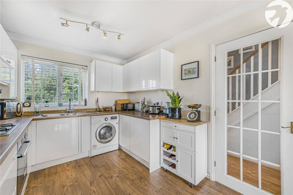 Property photo 3 of 39 Robinson Jackson