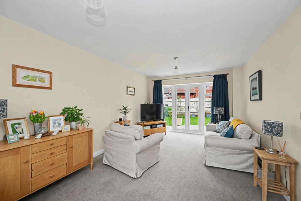 Property photo 2 of 22