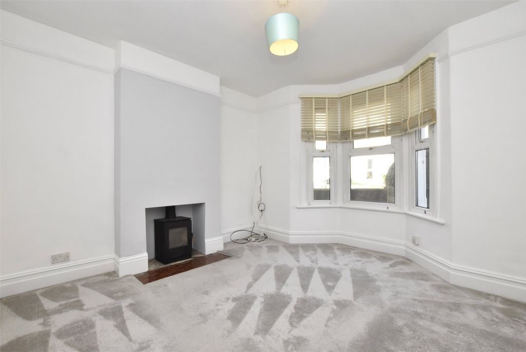Property photo 3 of 12 Living Room