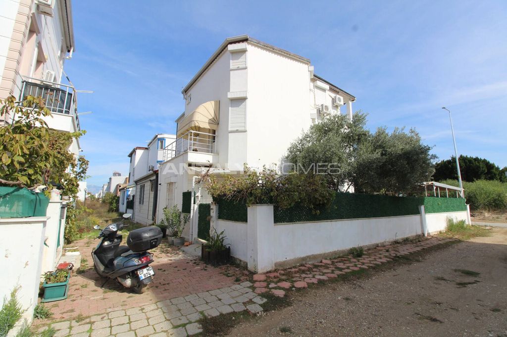 Property photo 3 of 40