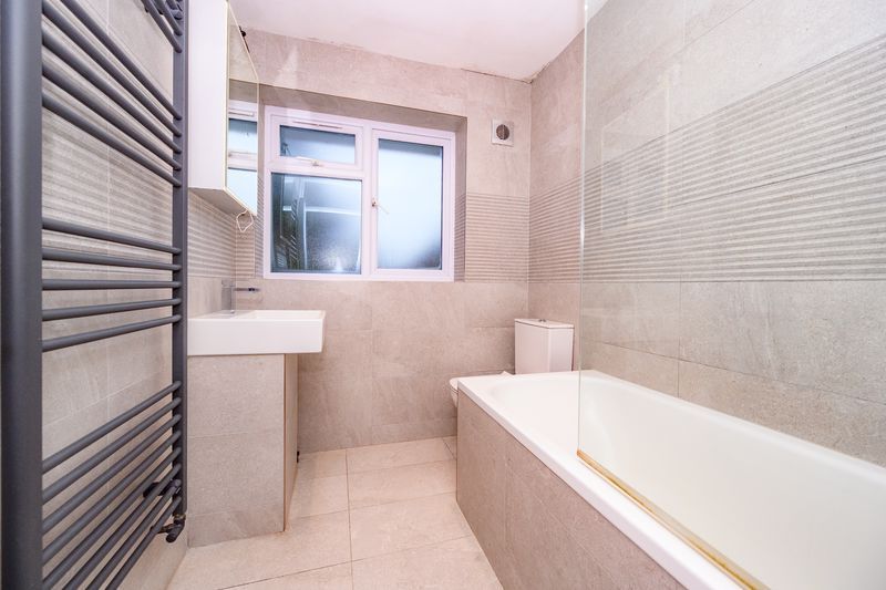 Property photo 2 of 15 Bathroom