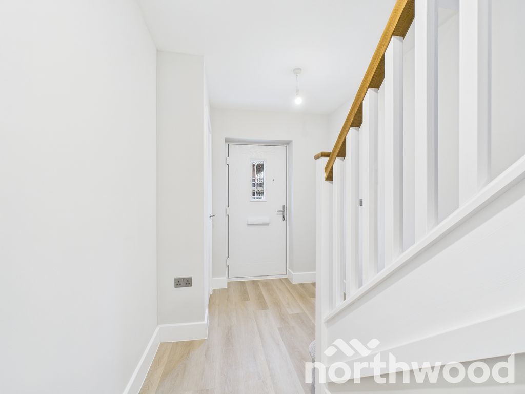 Property photo 3 of 33