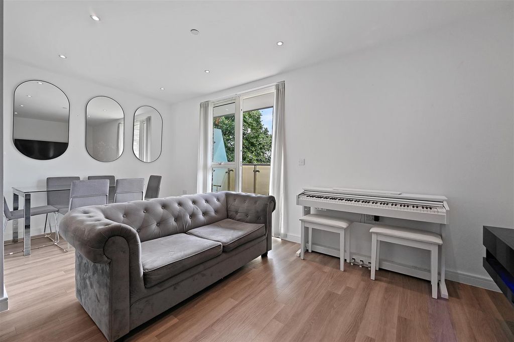 Property photo 2 of 11 Ar - Wild House10.Jpg