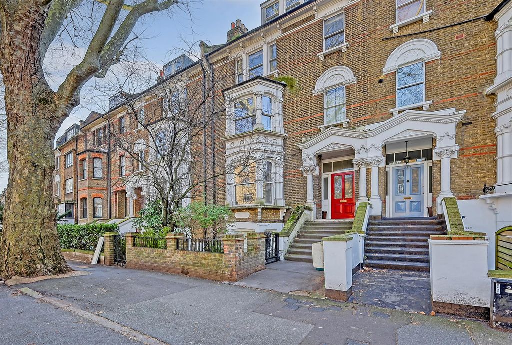 Property photo 1 of 18 1