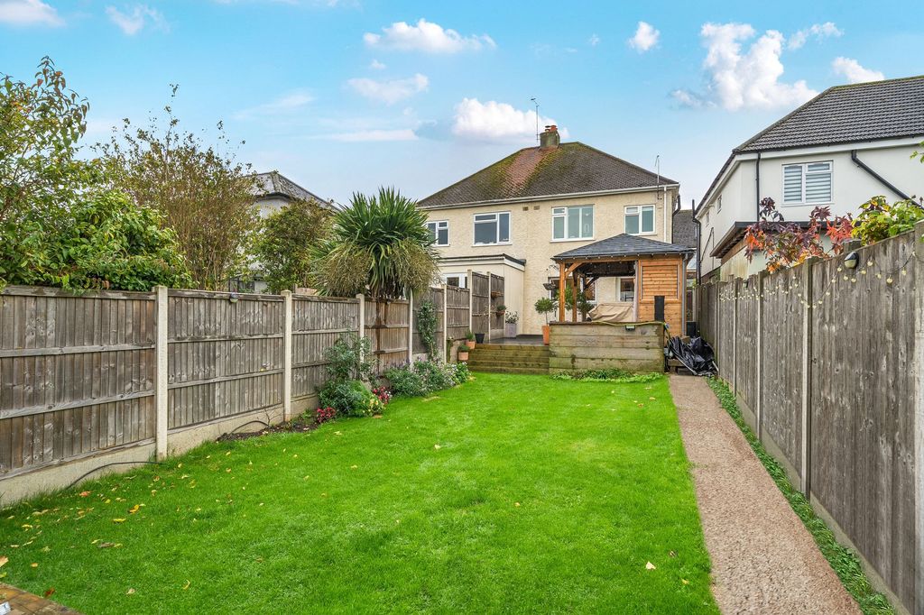 Property photo 2 of 18