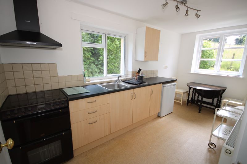Property photo 2 of 16 Kitchen