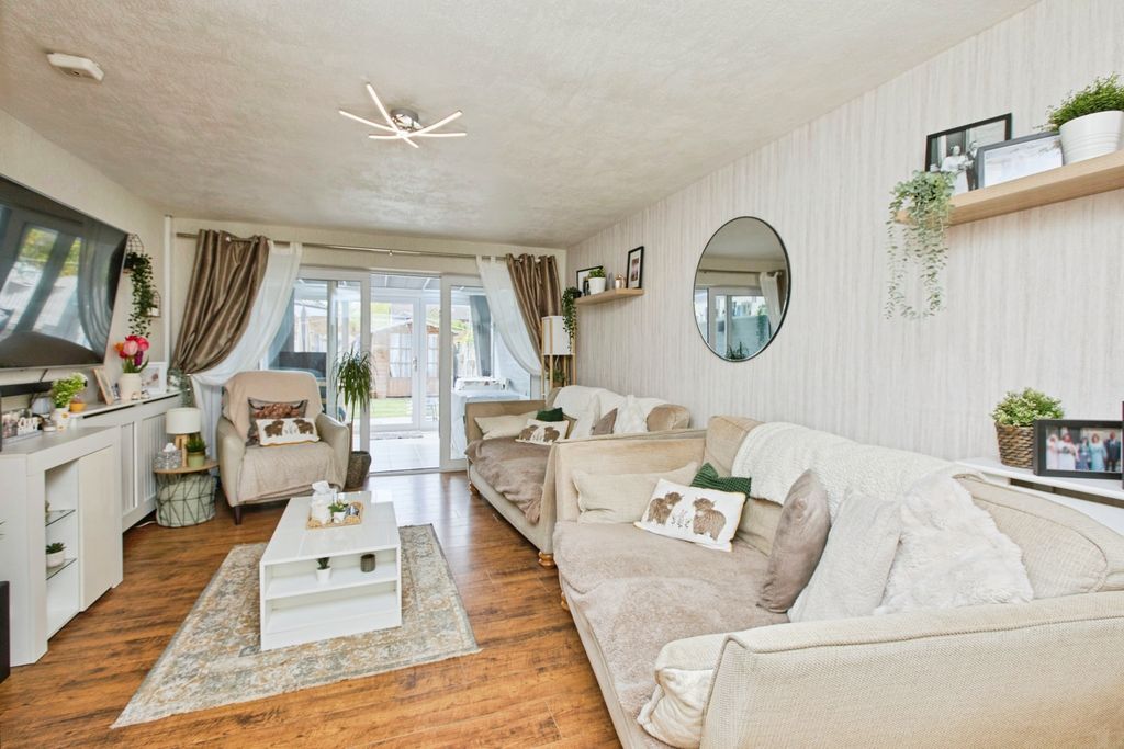 Property photo 3 of 20 _c0A4852