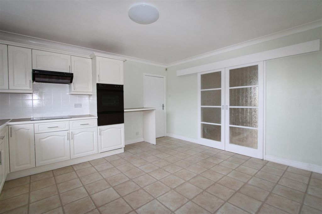 Property photo 3 of 22