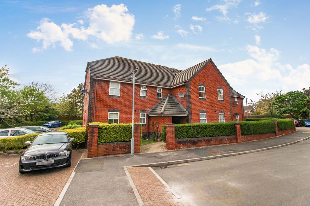 Property photo 1 of 10