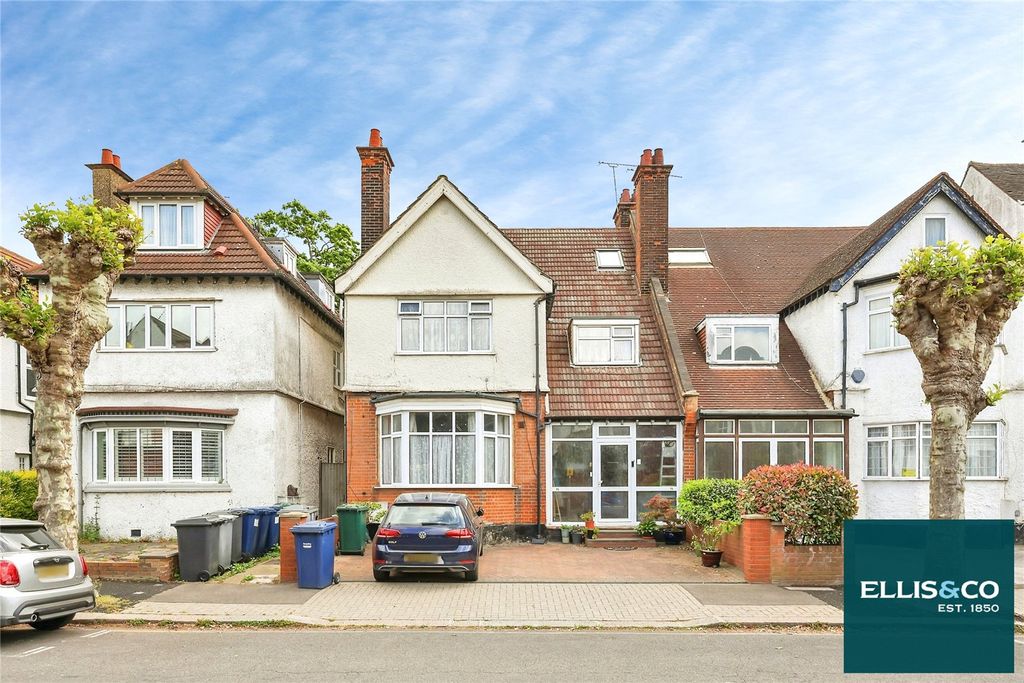 Property photo 1 of 21 Picture No. 27