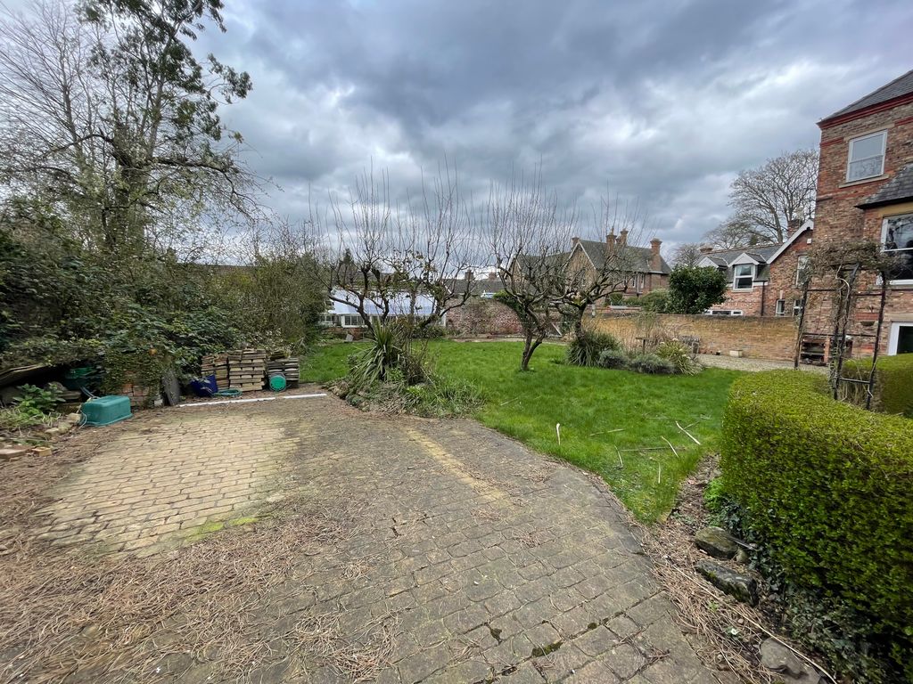 Additional image 17 of 5 bed detached house to rentConiscliffe Road, Darlington DL3