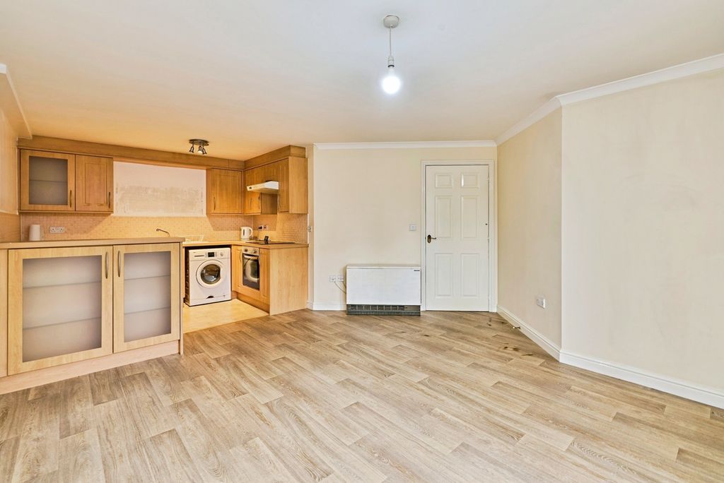Property photo 2 of 18 Pbox-Img.Jpg