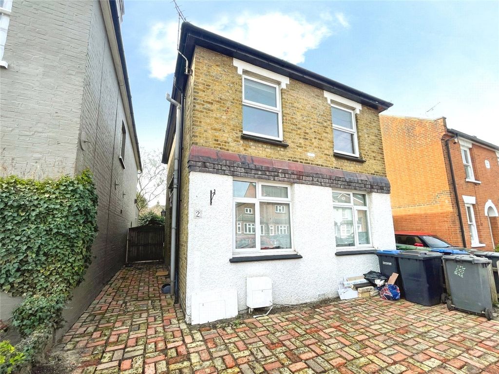 Property photo 3 of 12 Exterior