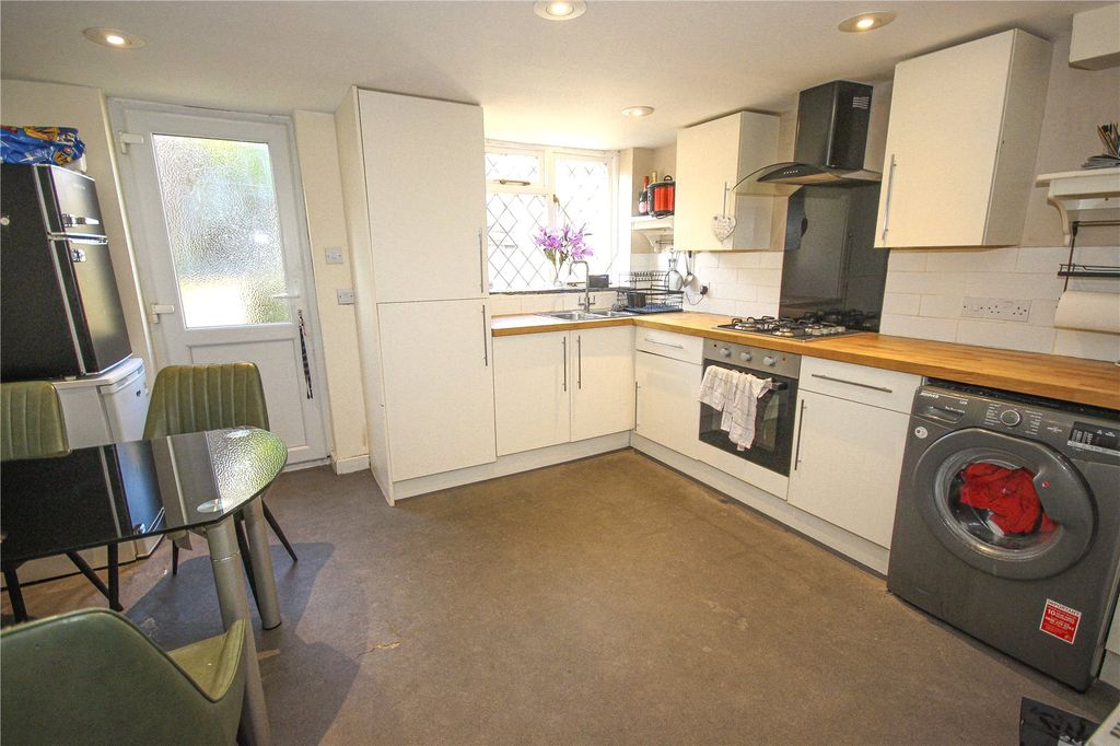 Property photo 2 of 16 Picture No. 03