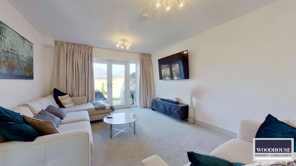 Property photo 3 of 52