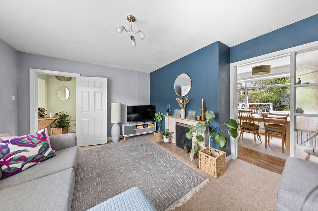 Property photo 3 of 18