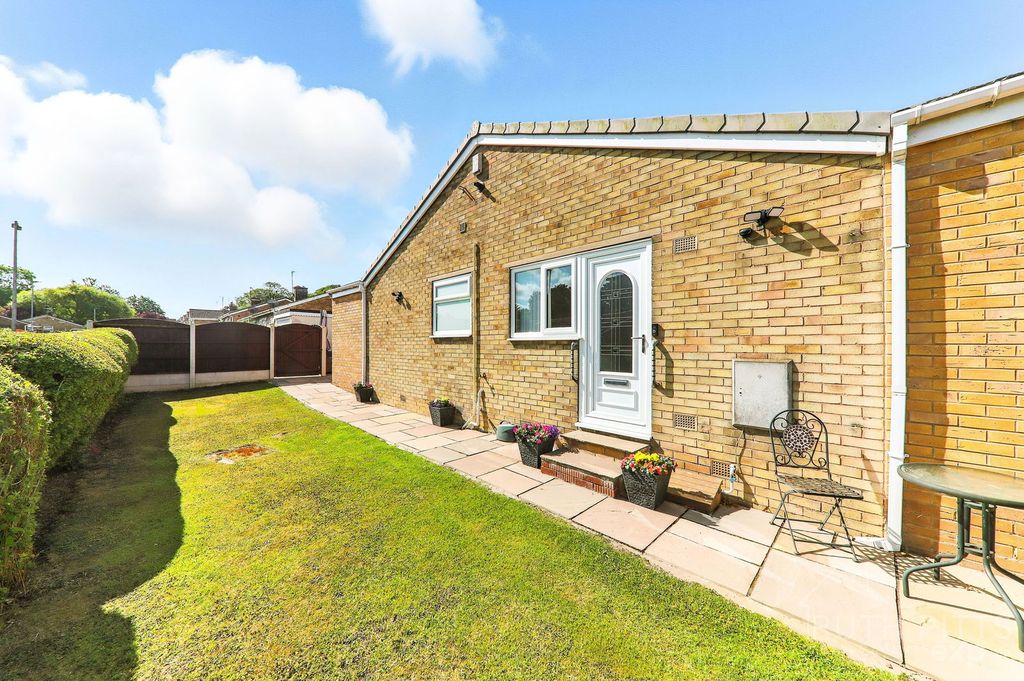 Property photo 2 of 23