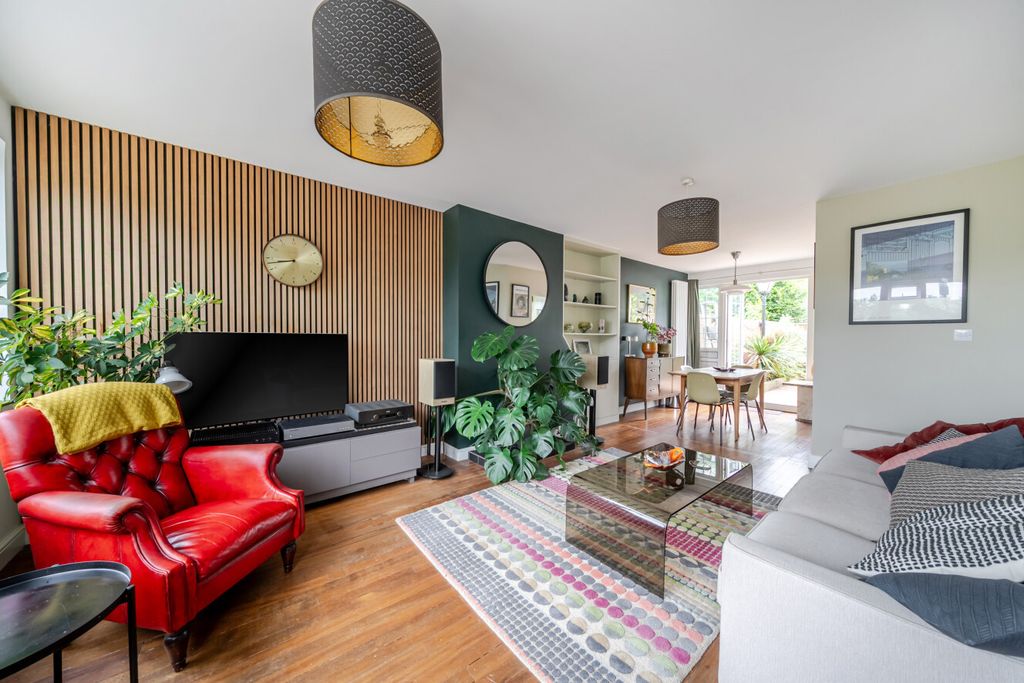 Property photo 2 of 19 1494068-9-6A5F576...