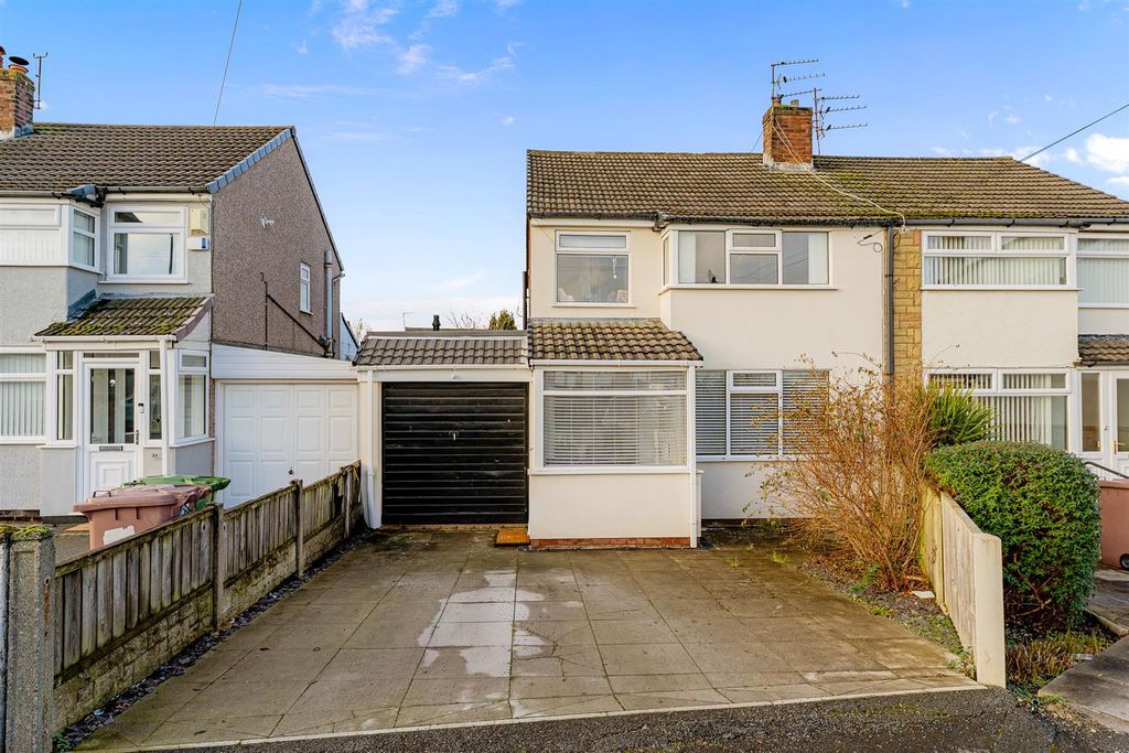 Property photo 1 of 18 33 Amanda Road External.Jpg