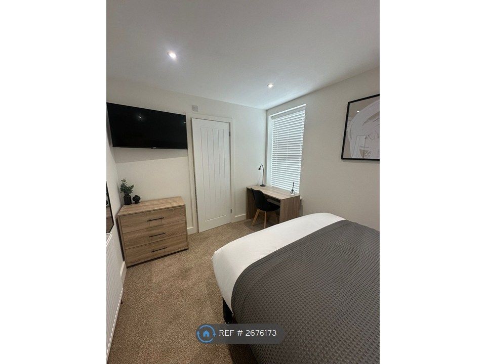 Property photo 3 of 31