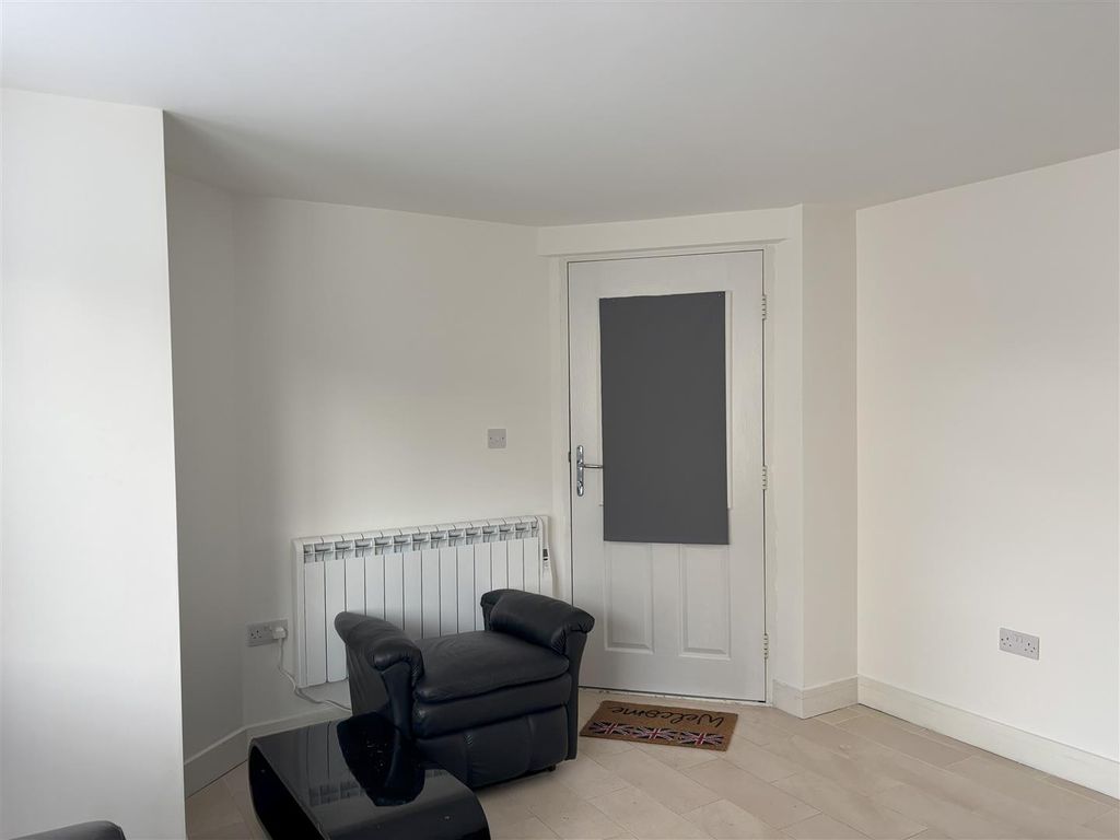 Property photo 3 of 7 Img_1320.Jpg