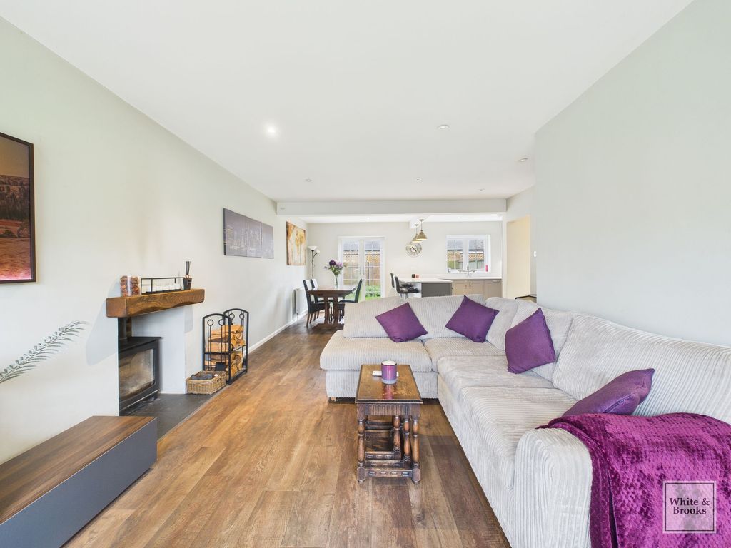 Property photo 2 of 22