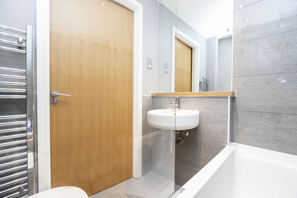 Additional image 11 of 2 bed flat for saleStation Road, Epping CM16