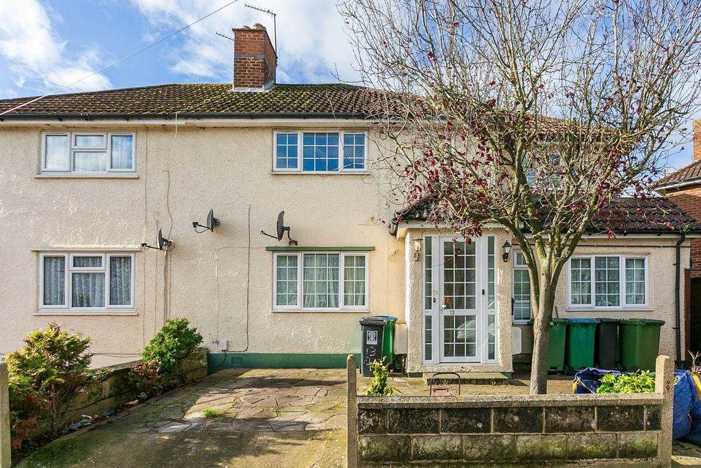Property photo 2 of 16
