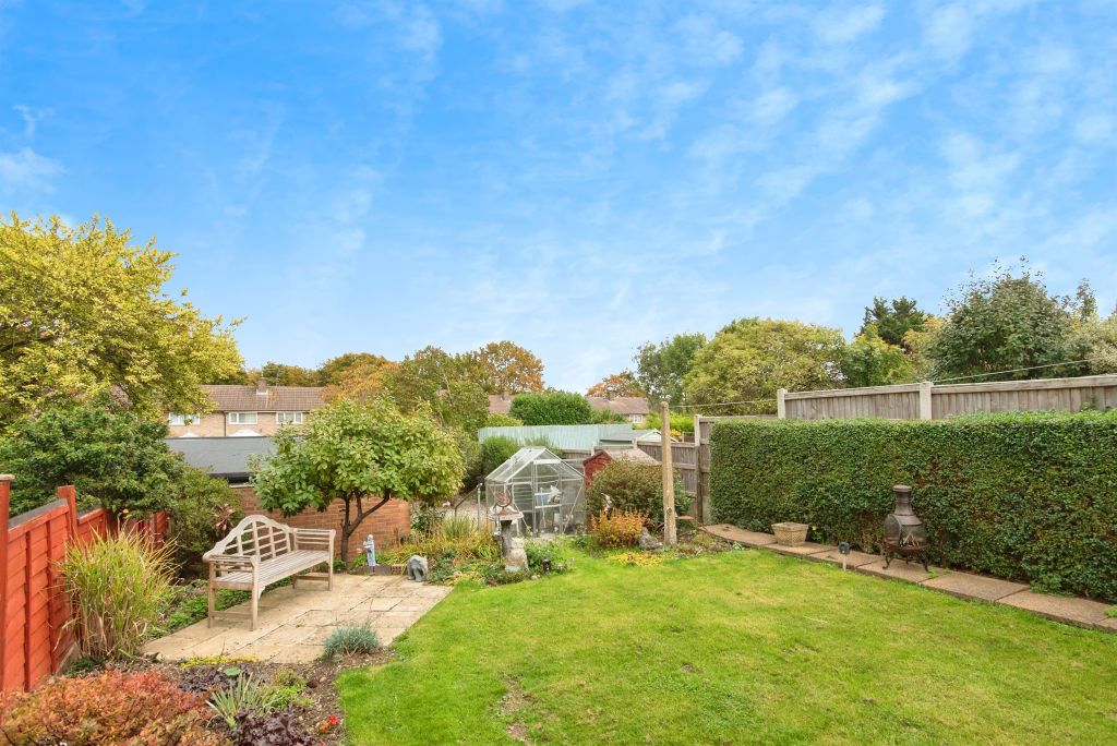 Property photo 2 of 17