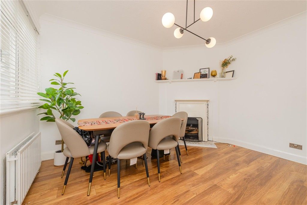 Property photo 3 of 8 Dining Room
