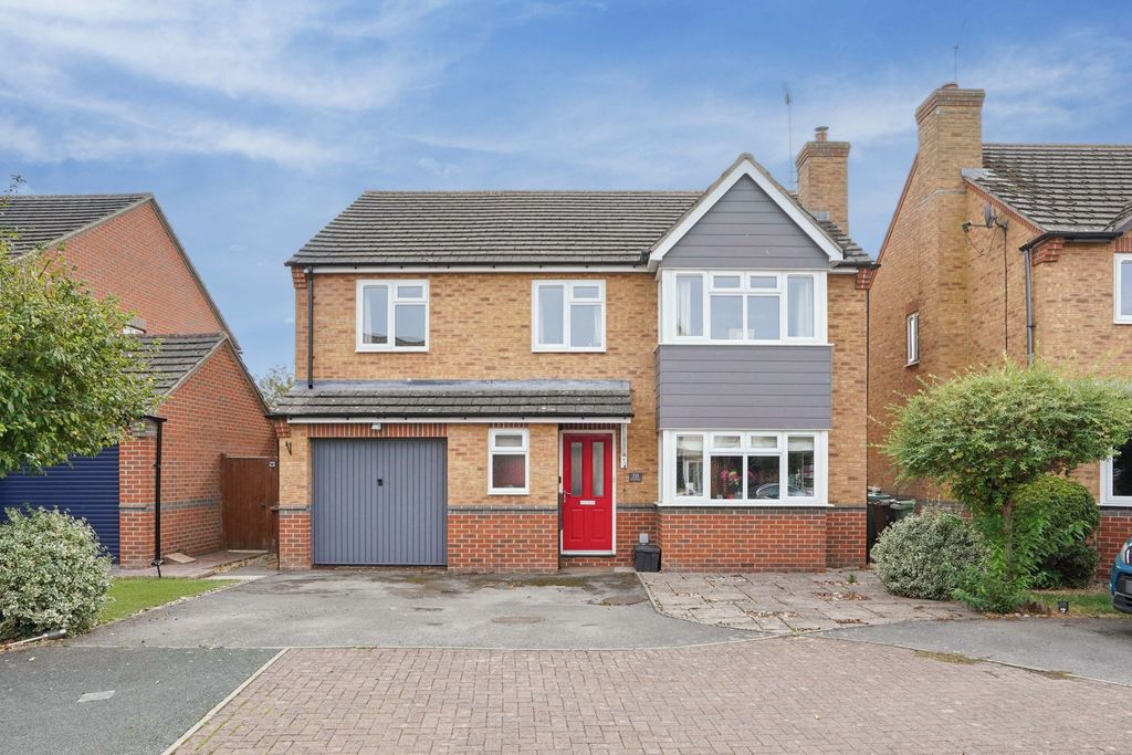 Property photo 1 of 37