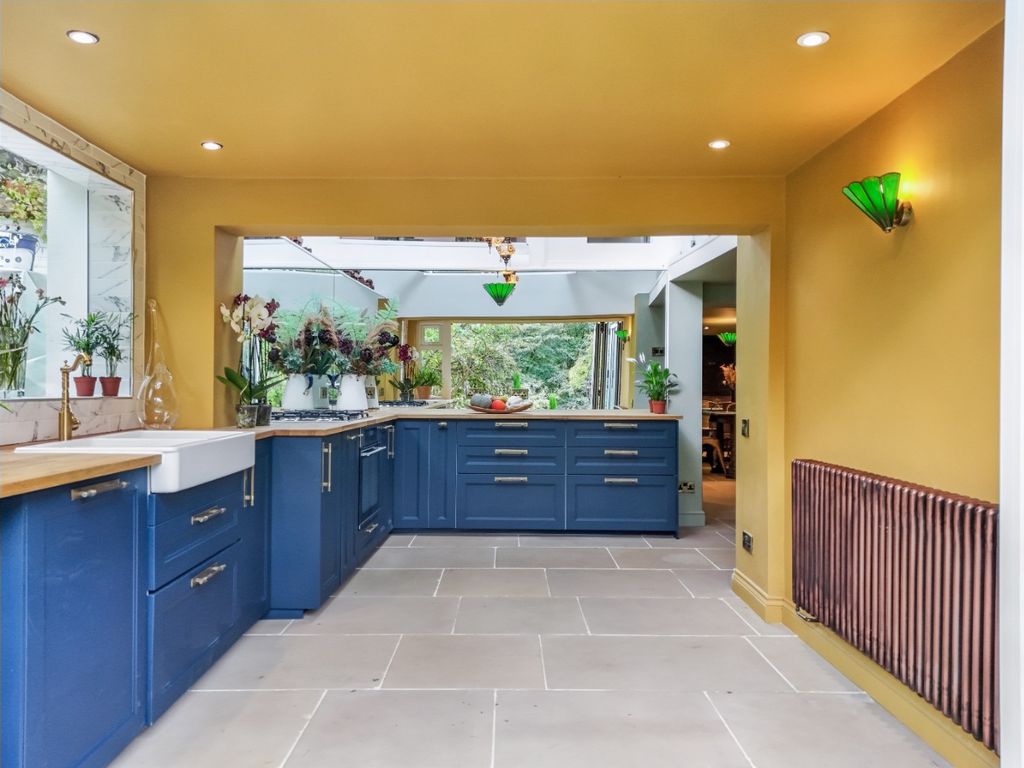 Property photo 3 of 57 4275115