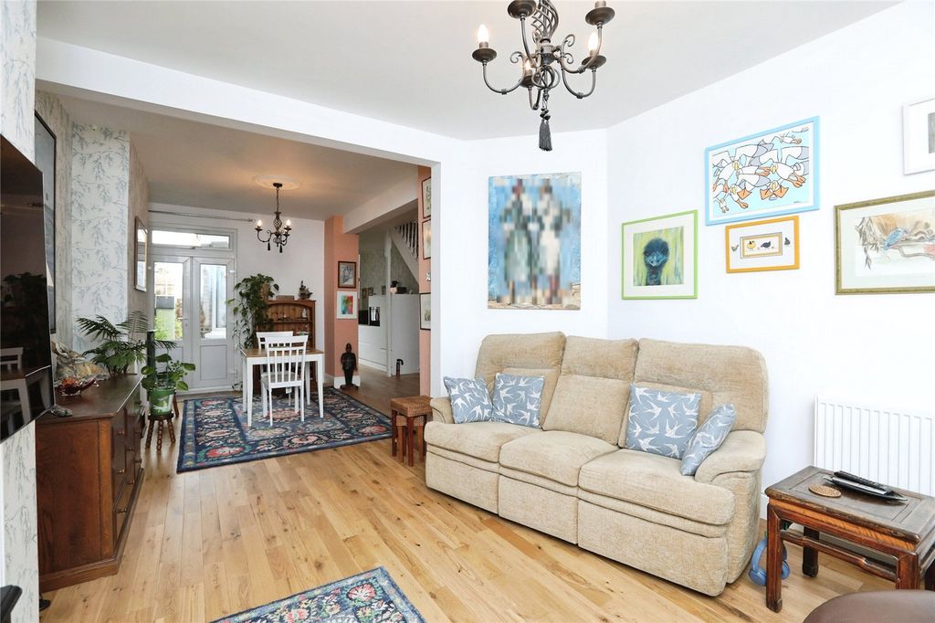 Property photo 3 of 20 Picture No. 14