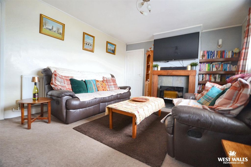 Property photo 2 of 18 Dsc_0055 (1).Jpg