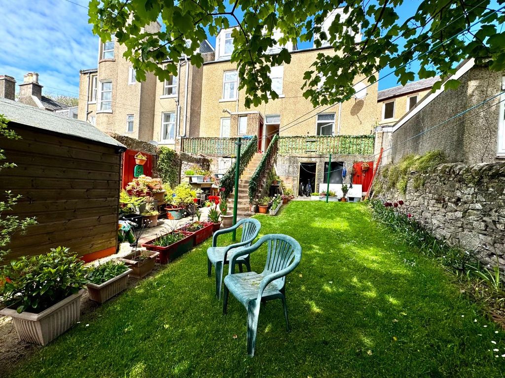 Property photo 3 of 28 Gardens/Outbuildings