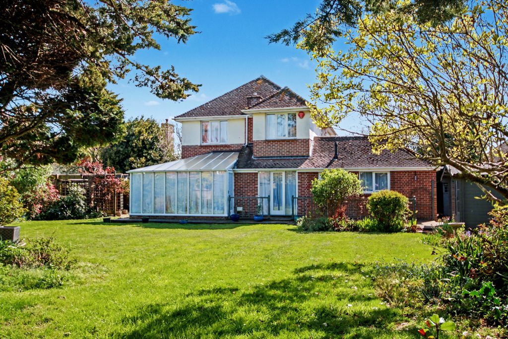 Property photo 2 of 30