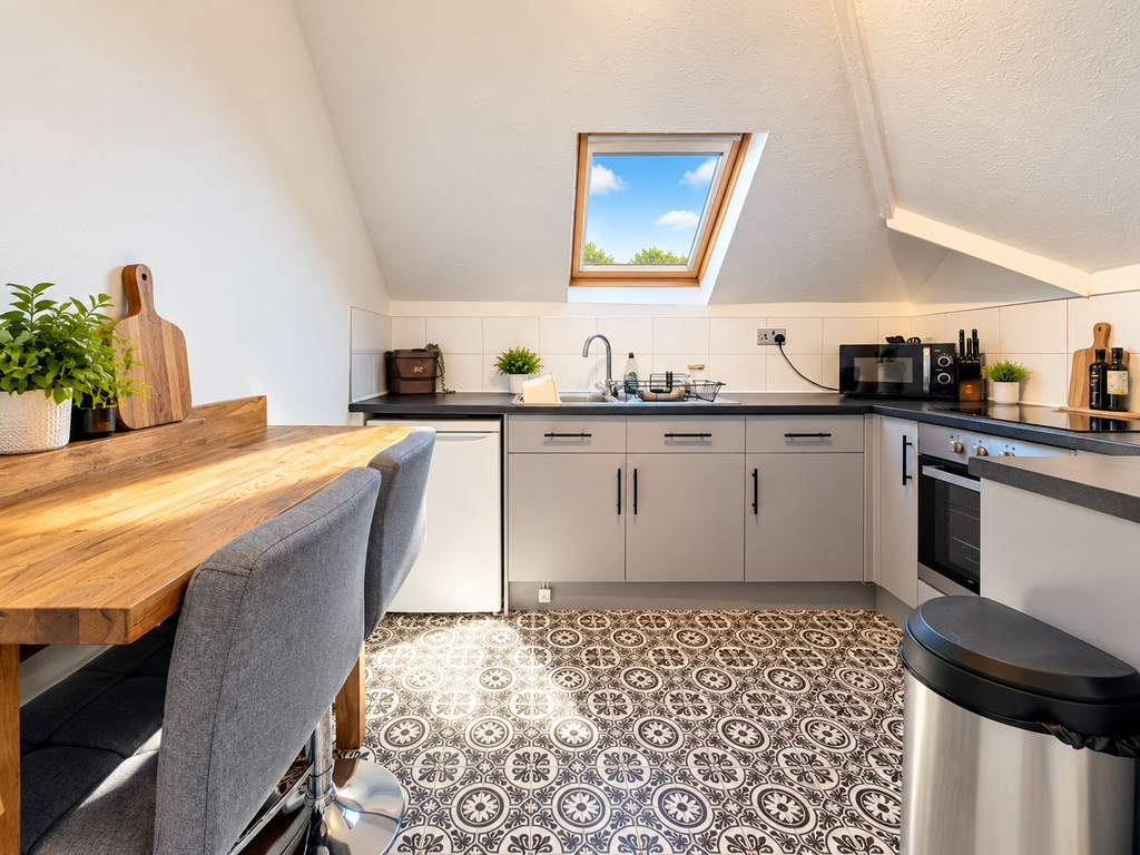 Property photo 2 of 10 d30E166c-7E25-4384-9043-F9Ddac5A13Bd