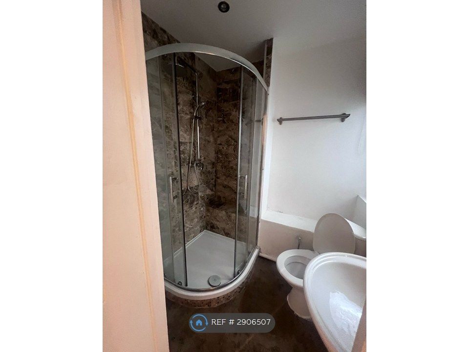 Property photo 3 of 3