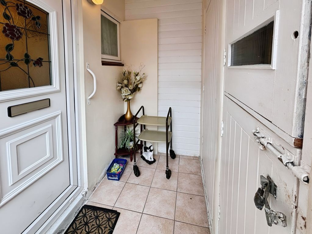 Property photo 3 of 21