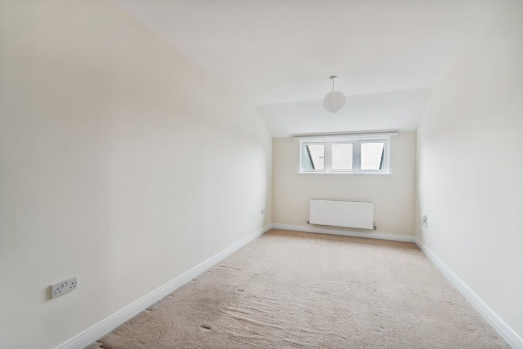 Property photo 2 of 10 Picture No. 22