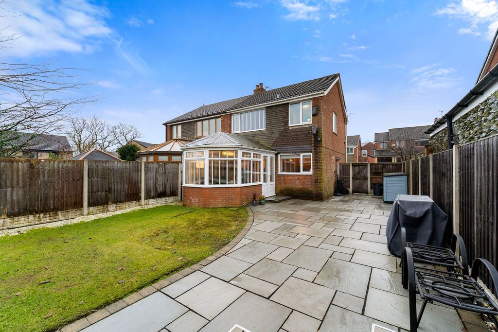 Property photo 3 of 32 Photograph 31