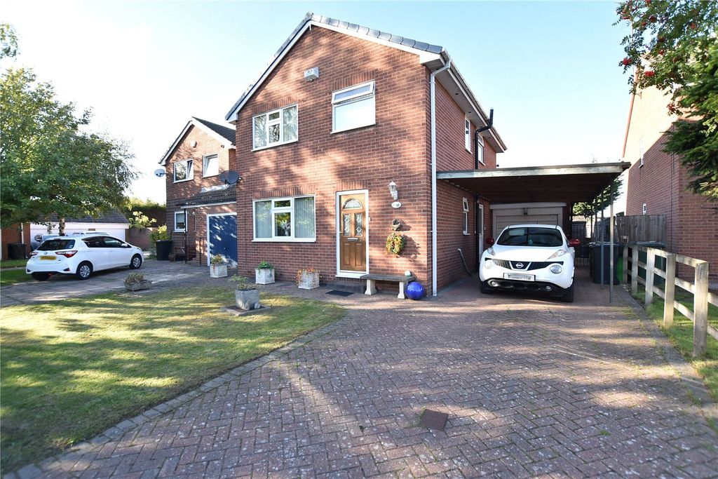 Property photo 1 of 19 Picture No. 05