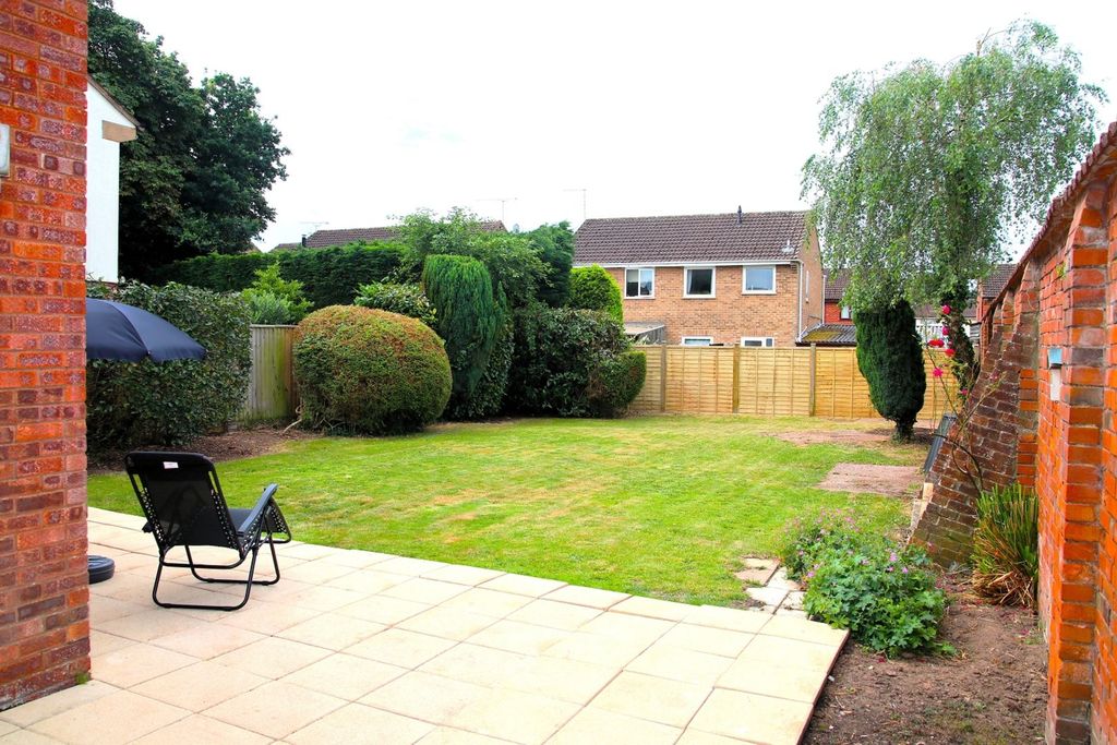 Property photo 2 of 17 Rear Garden