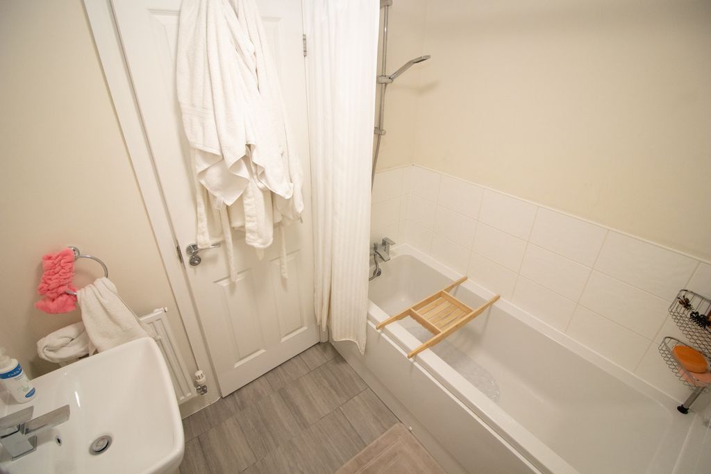 Additional image 21 of 4 bed detached house for saleBlackthorn Drive, Harlow CM17